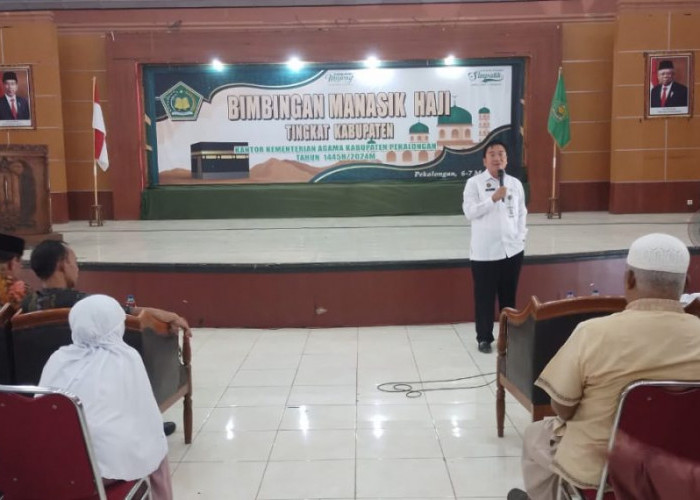 Kepala Seksi PHU Kemenag Kabupaten Pekalongan Sampaikan Materi Bimbingan Manasik Haji