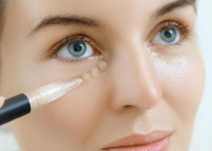 Cobain 4 Concealer untuk Menutupi Mata Panda Ini, Bikin Wajah Auto Fresh