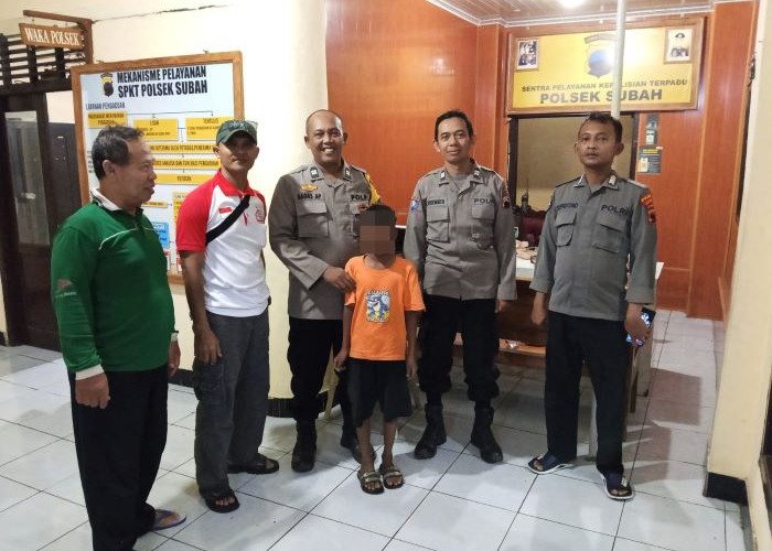 Polsek Wiradesa Jemput Anak Tersesat di Batang Pada Dini Hari