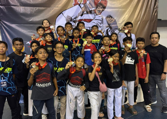 Tim Taekwondo Club Tanders Pekalongan Sabet 10 Emas di Kejurnas Super Fight 2024