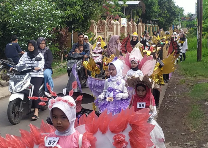 Pangkalan MIS Sidorejo Gelar Karnaval Siaga, Hadirkan Kostum dan Maskot dari Bahan Daur Ulang