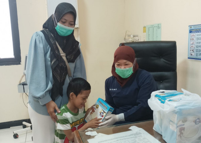 Waspada Penyakit Anak Saat Liburan, Dokter Anak RSUD Batang Imbau Orang Tua Jaga Kebersihan