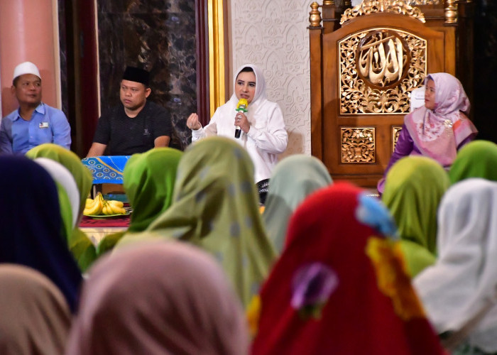 Pengajian Maulid Nabi, Bupati Pekalongan Fadia Arafiq Ajak Masyarakat Jaga Kerukunan