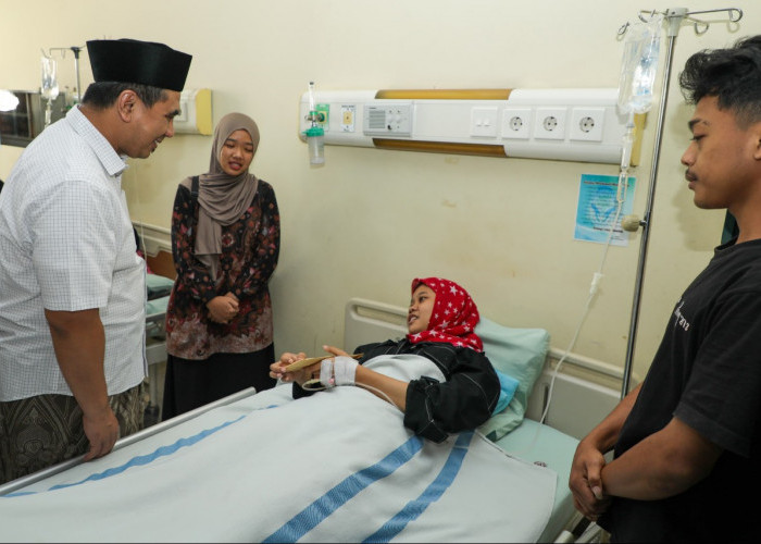 Taj Yasin Gerak Cepat Bantu Sekolah Roboh di Sragen, Tiga Kelas Sekaligus Diperbaiki