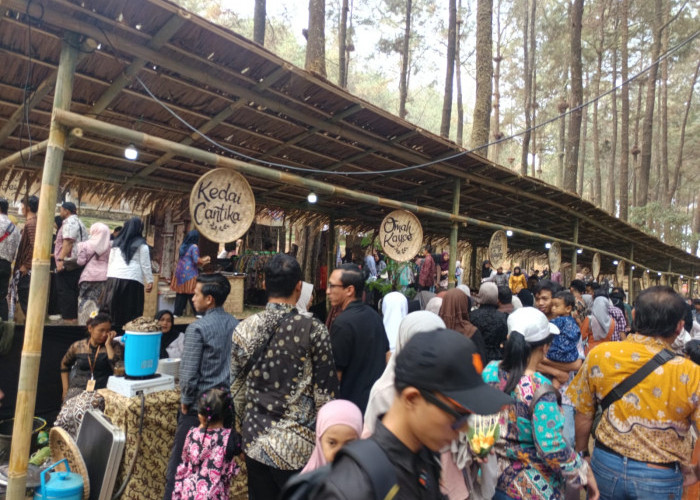 Bazar UMKM Pakai Kreweng di Kenduri Batik Batang Disambut Antusias, Minggon Jatinan Diwacanakan Kembali