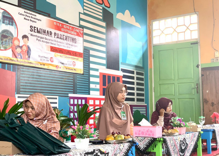 Goes To School: Hotel Santika Pekalongan Gandeng TK Al-Irsyad dan RS Siti Khotijah Gelar Seminar Parenting