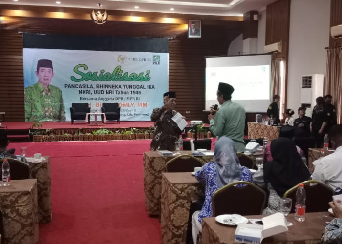 Pengusaha dan Pelaku Ekonomi Kreatif se-Kecamatan Buaran Diberikan Sosialisasi 4 Pilar