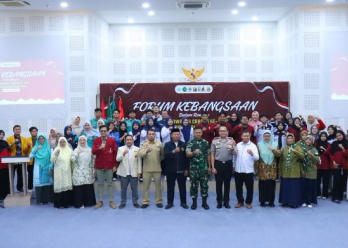 Mahasiswa Diajak Lawan Hoaks dan Bijak Gunakan AI