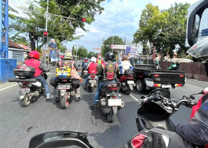 Macet Bukan Alasan Abaikan Keselamatan, Astra Motor Jateng Bagikan Tips #Cari_Aman