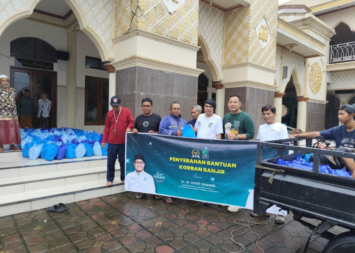 PKB Kabupaten Pekalongan Salurkan 2.000 Paket Sembako dari Hanif Dhakiri untuk Korban Banjir di Tirto