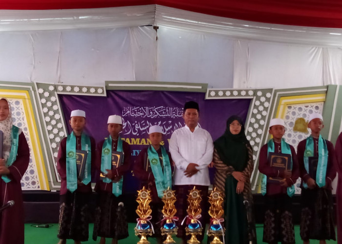 SMP El Husa Batang Unggulkan Tahfidz Al-Qur'an dan Kitab Kuning, Siswa Berprestasi hingga Tingkat Batang