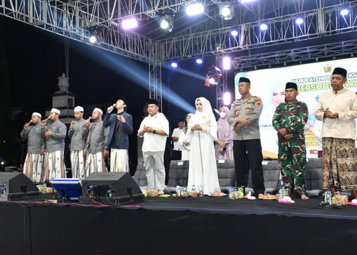 Bupati Fadia Arafiq Ajak Warga Kabupaten Pekalongan Bersholawat dan Berdoa untuk Keselamatan Bangsa