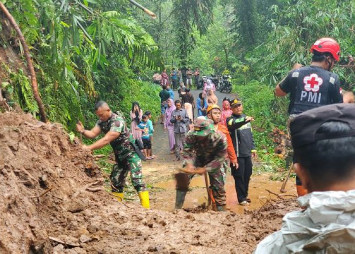 Kerja Bakti Selama 5 Jam, Jalur Doro-Petungkriyono Kembali Bisa Dilalui Kendaraan