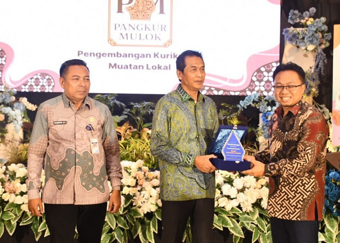 Pangkur Mulok, Langkah Disdikbud Batang Menjaga Warisan Budaya Lewat Sekolah Dasar