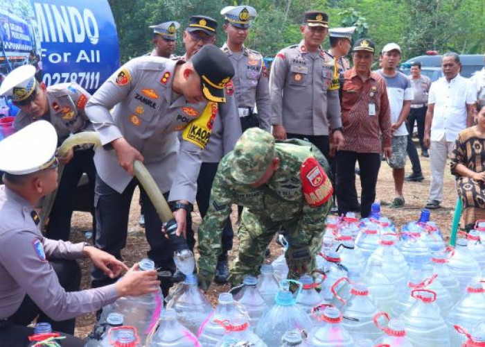Krisis Air Bersih di Wringinagung, Polres Pekalongan Salurkan 18 Ribu Liter Lewat Operasi Patuh Candi 2026
