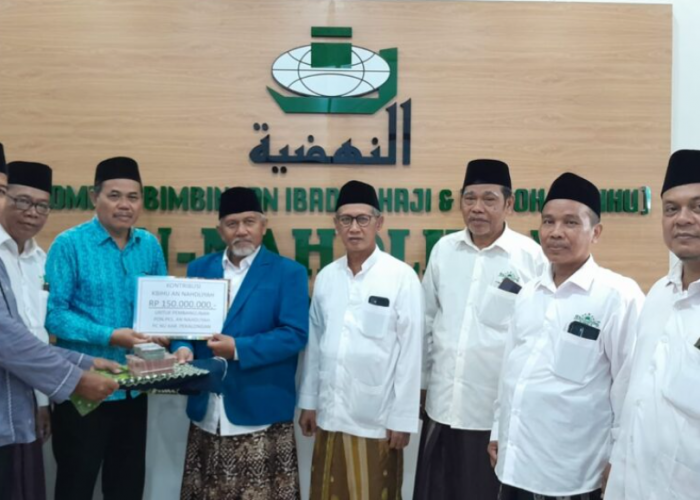 Ponpes An-Nahdliyah Terima Sumbangan Rp 150 Juta dari KBIHU An-Nahdliyah Pekalongan