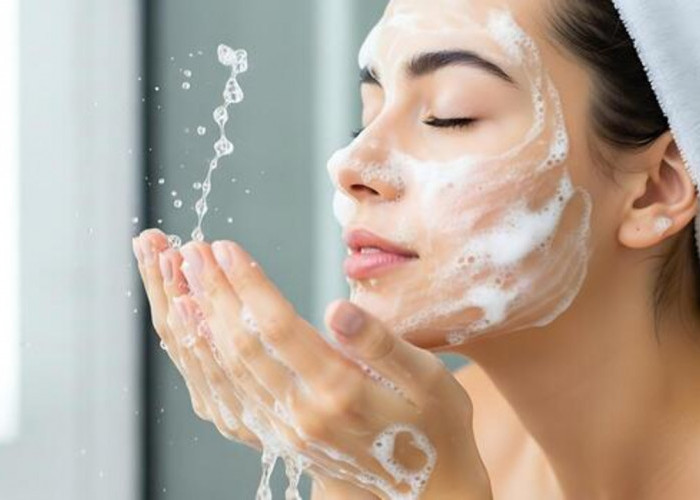 4 Sabun Wajah yang Ampuh Bikin Putih dan Glowing di Wajah Berflek Hitam