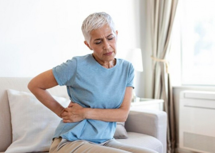 6 Tanda-tanda Penyakit Osteoporosis Lansia, Yuk Atasi Sejak Dini