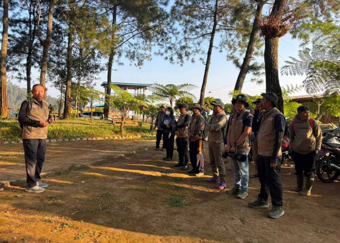 PT BPI dan CDK IV - DLHK Jateng Kolaborasi Cetak Kader Pelestari Alam di Desa Tombo Batang
