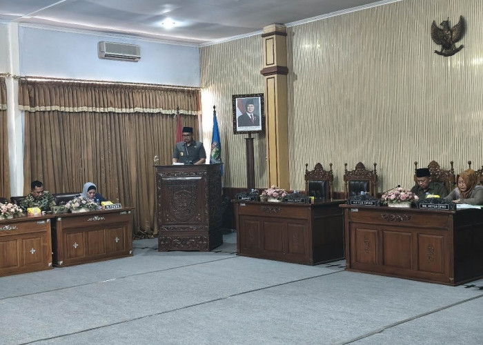 Paripurna DPRD Batang: Bupati Dorong Penataan Pemakaman hingga Penguatan Desa Wisata