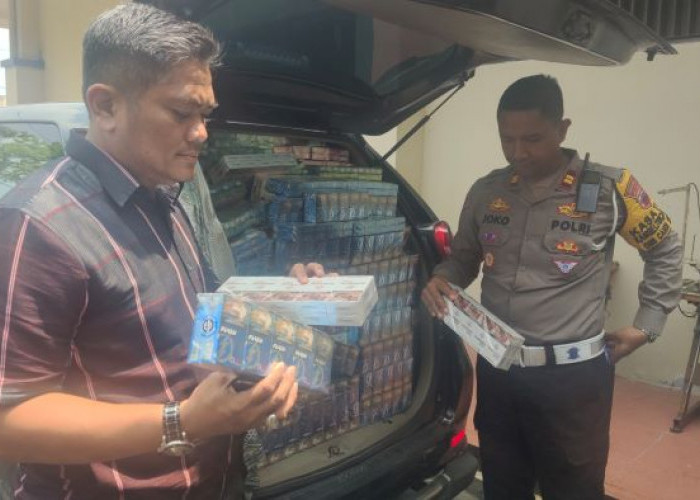 2 Mobil Angkut Rokok Tanpa Cukai Tujuan Banten Diamankan Polisi di Kabupaten Pekalongan