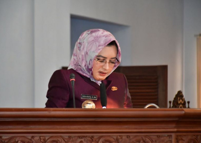 Raih Opini WTP 9 Kali Berturut-turut, Bupati Fadia Sampaikan Keberhasilan dalam Rapat Paripurna