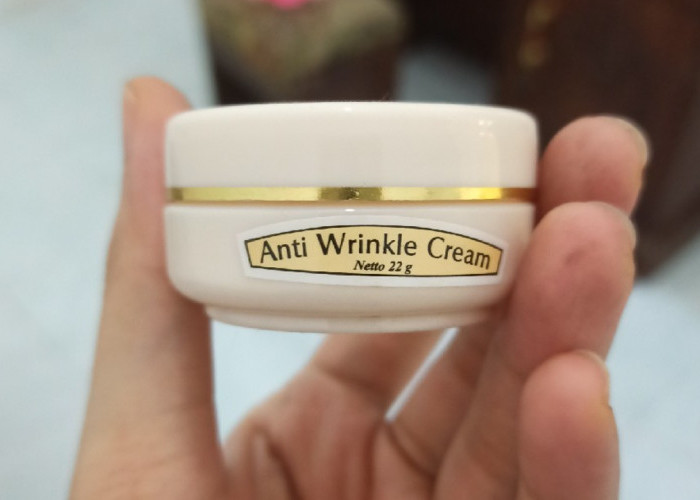 Wanita Ini Beri Review Jujur Viva Anti Wrinkle Cream dalam 2 Minggu, Hasilnya Bikin Kerutan Hilang?