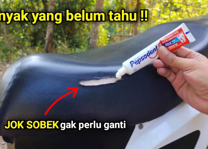 KREATIF! Trik Ampuh Memperbaiki Jok Motor Sobek dan Membersihkan Kaca Spion dengan Efektif