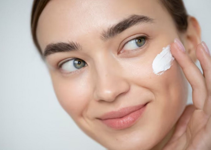 4 Rekomendasi Sunscreen Coverage untuk Wajah Berflek Hitam, Kulit Terlindungi dan Flawless 