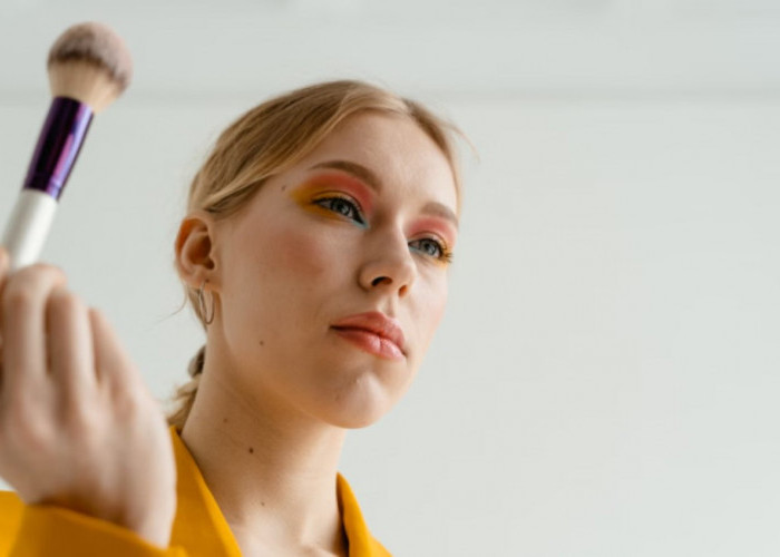 Apa Saja Makeup yang Bisa Membuat Riasan Tampak Flawless? Berikut Beberapa Rekomendasinya