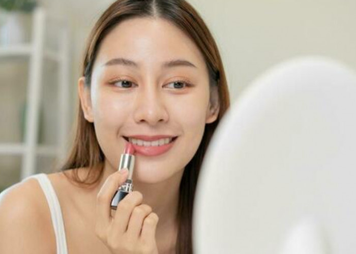 Top 5 Lipstik Warna Natural dan Tahan Lama yang Cocok Dipakai Sehari-Hari