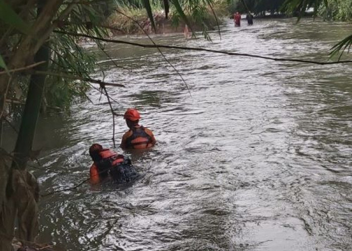 Pencarian Orang Hanyut di Sungai Pangkah Belum Membuahkan Hasil, Ketua DPRD Ikut Pantau Pencarian Korban