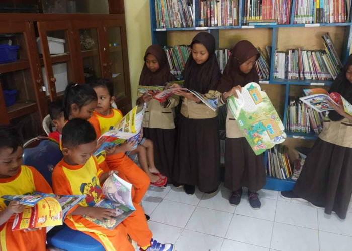 Miliki Koleksi Buku Puluhan Ribu, Perpusdes Simbangjati Pernah Masuk 40 Perpustakaan Terbaik di Indonesia
