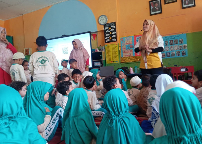 UKS KB/TK Al-Irsyad Al-Islamiyah Gandeng Guest Teacher, Ajari Anak Bijak Pilih Makanan