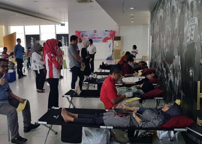 Astra Motor Jateng Lakukan Donor Darah dan Beri Bantuan untuk Korban Banjir Demak