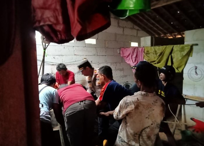Daryono Kecebur Sumur dengan Kedalaman 13 Meter, Evakuasi Berlangsung Dramatis
