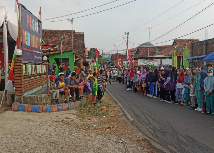 Guyub Rukun, Seribuan Warga Desa Kaliboyo Ikuti Jalan Sehat HUT Kemerdekaan RI