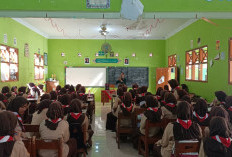 Program “KPU Mengajar” Digelar, Pelajar Pekalongan Disiapkan Jadi Pemilih Kritis