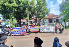 Kades Randumuktiwaren Dituntut Mundur