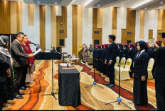 Angkat Sumpah 55 Tenaga Kesehatan Unikal: Cetak Ners dan Fisioterapis Unggul di Era Kecerdasan Buatan
