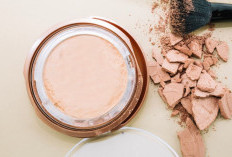 4 Bedak Padat untuk Wajah Berflek Hitam, Bikin Kulit Mulus dan Flawless 