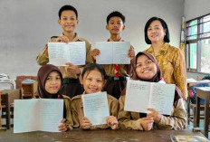 Dari Lembar Buku Halus Menjadi Buku Karya: Inovasi Literasi Sederhana yang Ubah Cara Siswa Menulis