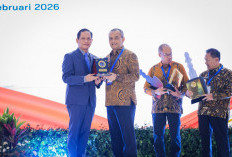 Gubernur Ahmad Luthfi Raih Penghargaan Pembina Terbaik Kinerja Pengelolaan Sampah 2026