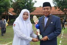 Dari Sampah Jadi Inspirasi, Guru MIS Warulor Juara Konten Kreator Pembelajaran Asri