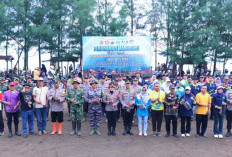 May Day 2026 Tak Identik dengan Unjuk Rasa, Buruh di Pekalongan Tanam 1.000 Mangrove di Pantai Kisik Wonokerto