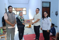 KPU Kabupaten Pekalongan Salurkan Bantuan Kemanusiaan bagi Warga Terdampak Banjir di Siwalan