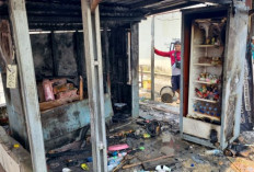 Warung Kelontong Depan BKK Kesesi Ludes Terbakar, Pemilik Luka Bakar Saat Tuang Pertalite Dekat Kompor