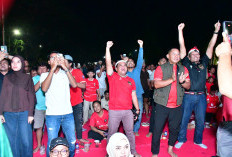 Plt Bupati Pekalongan Sukirman Nobar Final FIFA ASEAN Cup 2026, Rayakan Kemenangan Timnas Bersama Warga