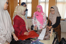 Ubah Limbah Jadi Cuan, Inggit Soraya Dorong Pelatihan Daur Ulang Sampah Plastik di Pekalongan