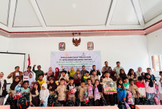 Peduli Pendidikan dan Literasi Keuangan, MBK Ventura Salurkan 150 Paket Sekolah di Blado
